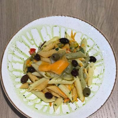 Νηστίσιμη μακαρονοσαλάτα με μαγιονέζα από πατάτα και λαχανικά